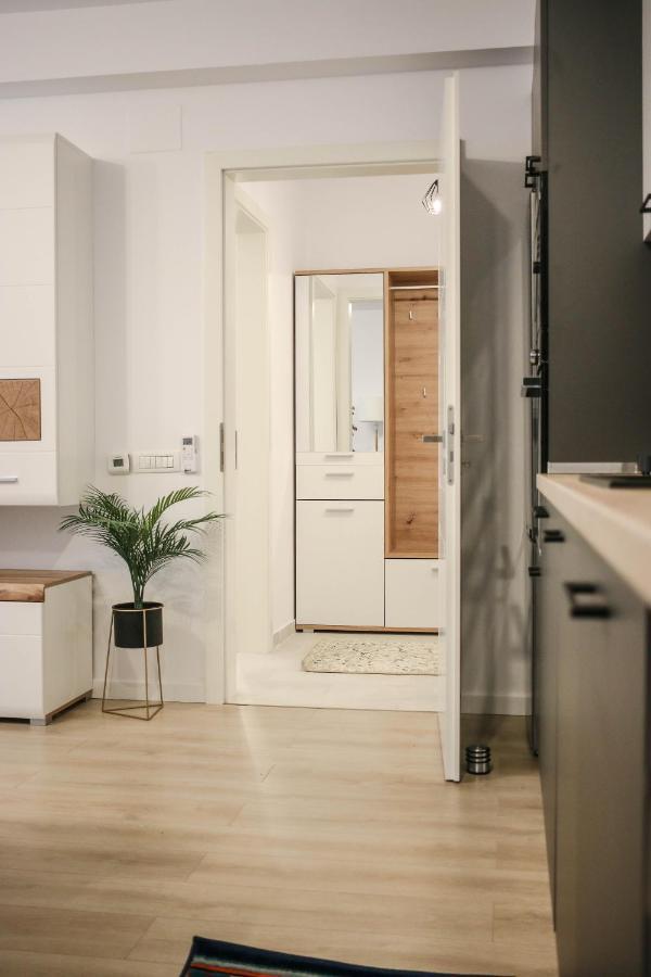 בוקרשט The Next Door Apartaments מראה חיצוני תמונה