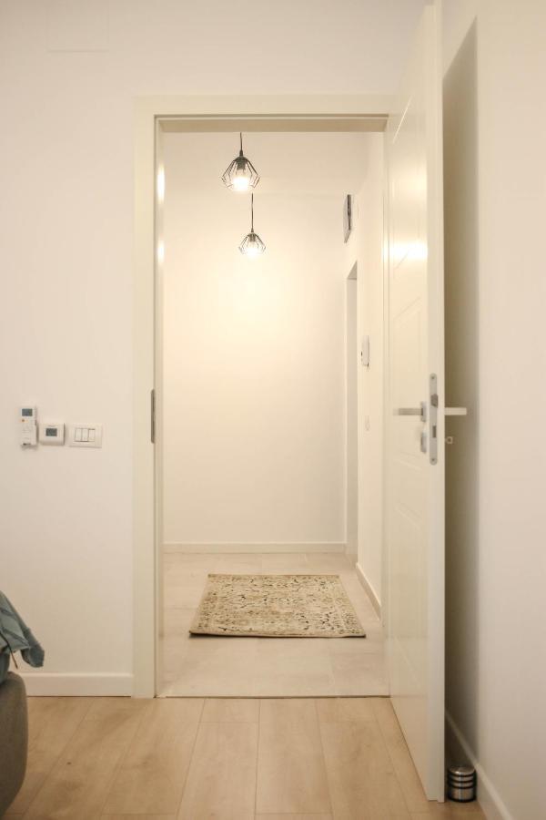 בוקרשט The Next Door Apartaments מראה חיצוני תמונה