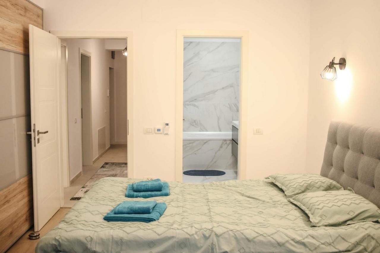 בוקרשט The Next Door Apartaments מראה חיצוני תמונה