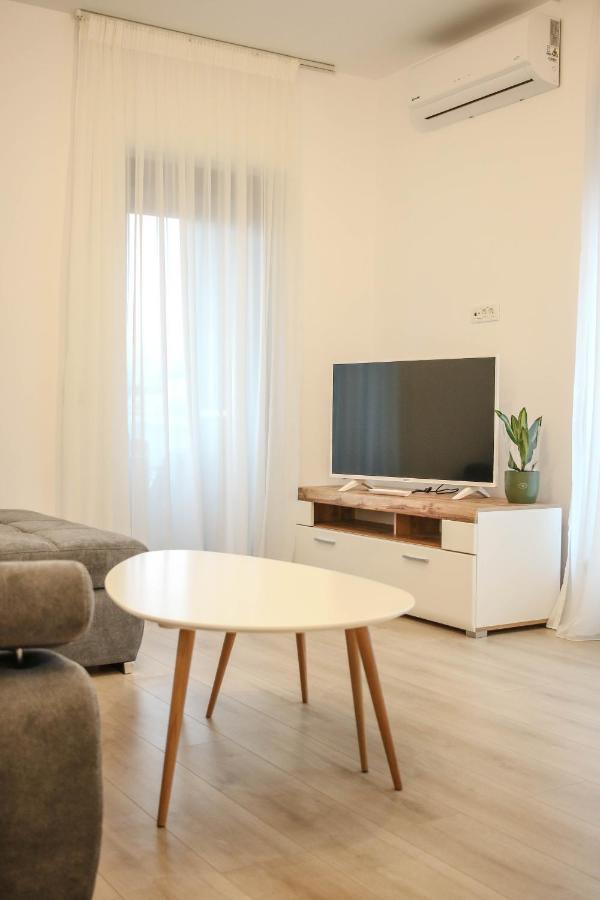 בוקרשט The Next Door Apartaments מראה חיצוני תמונה